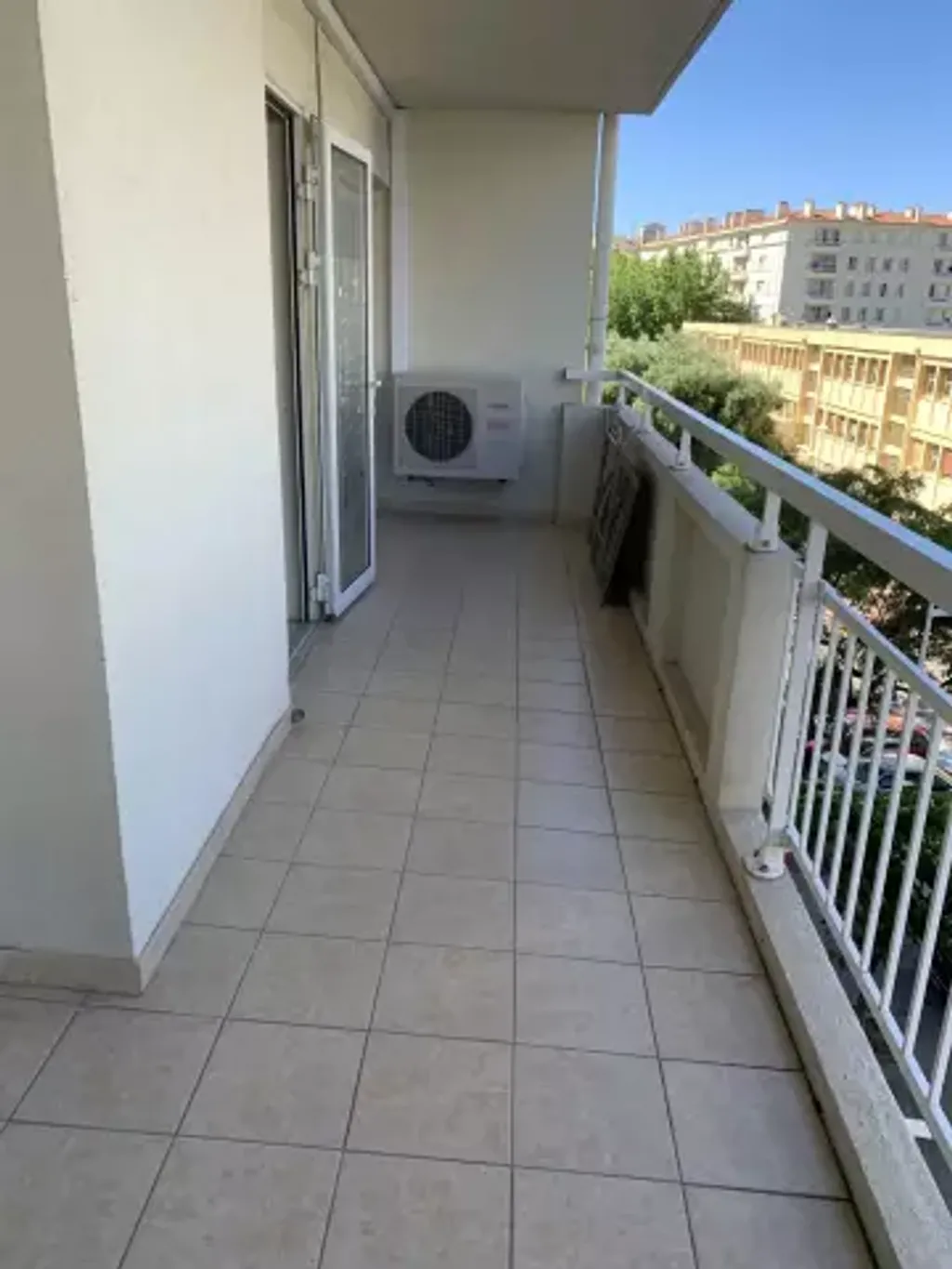 Achat appartement à vendre 3 pièces 71 m² - Toulon