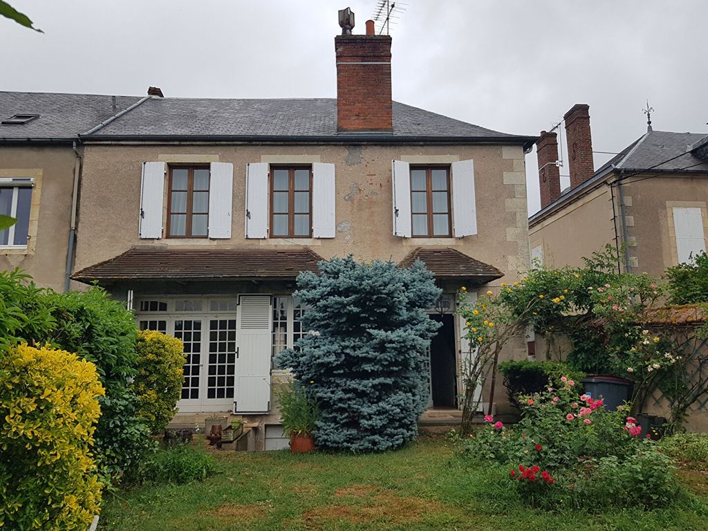 Achat maison à vendre 5 chambres 160 m² - Saint-Amand-Montrond