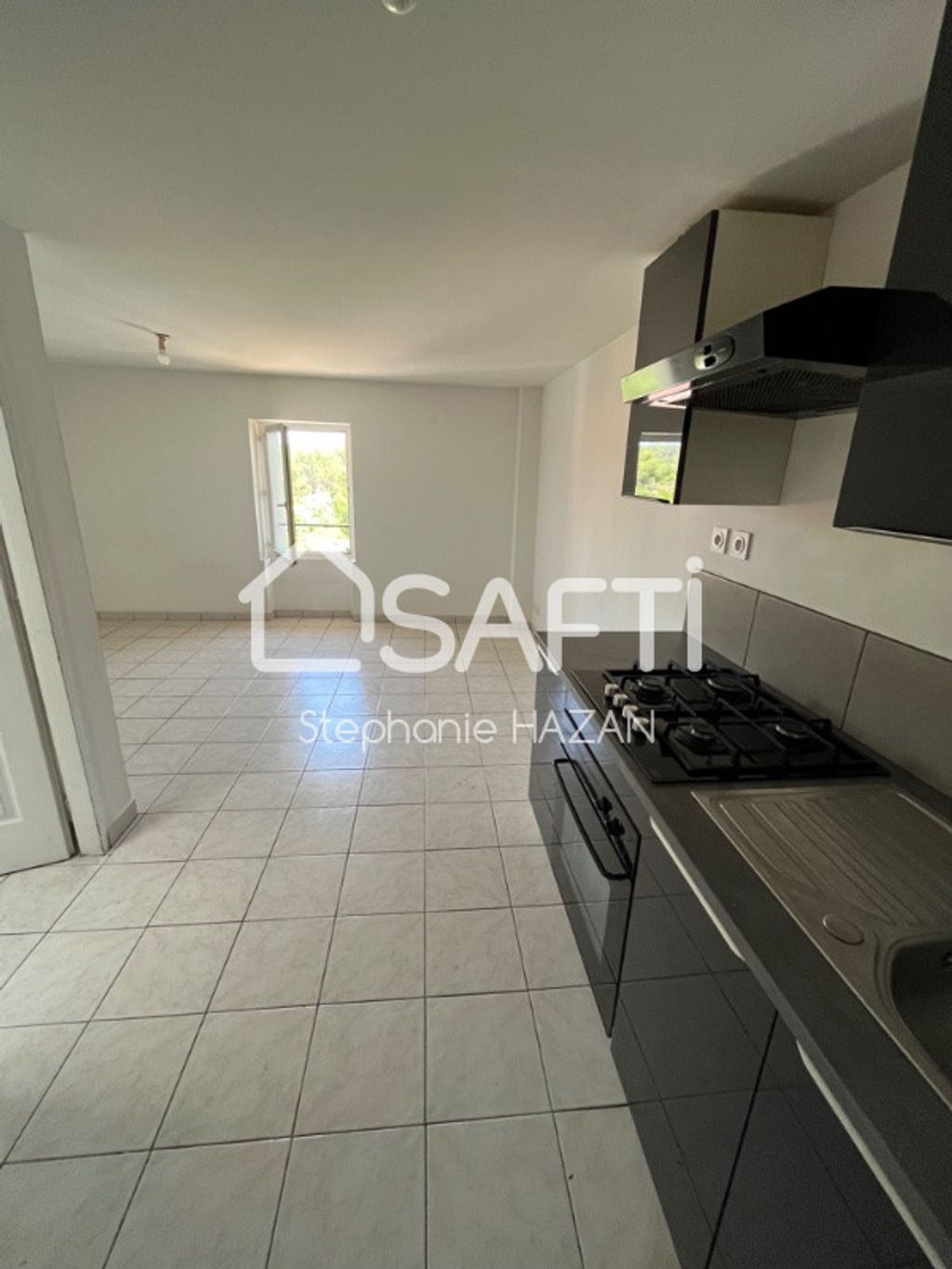 Achat appartement à vendre 5 pièces 84 m² - Besse-sur-Issole