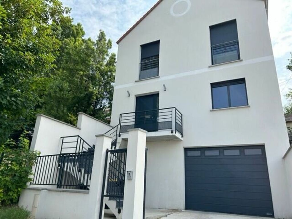 Achat maison à vendre 4 chambres 157 m² - Chennevières-sur-Marne