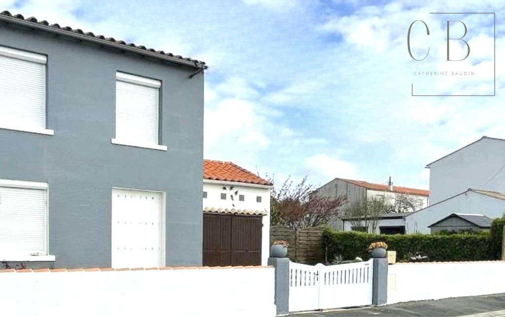 Achat maison à vendre 3 chambres 69 m² - La Rochelle