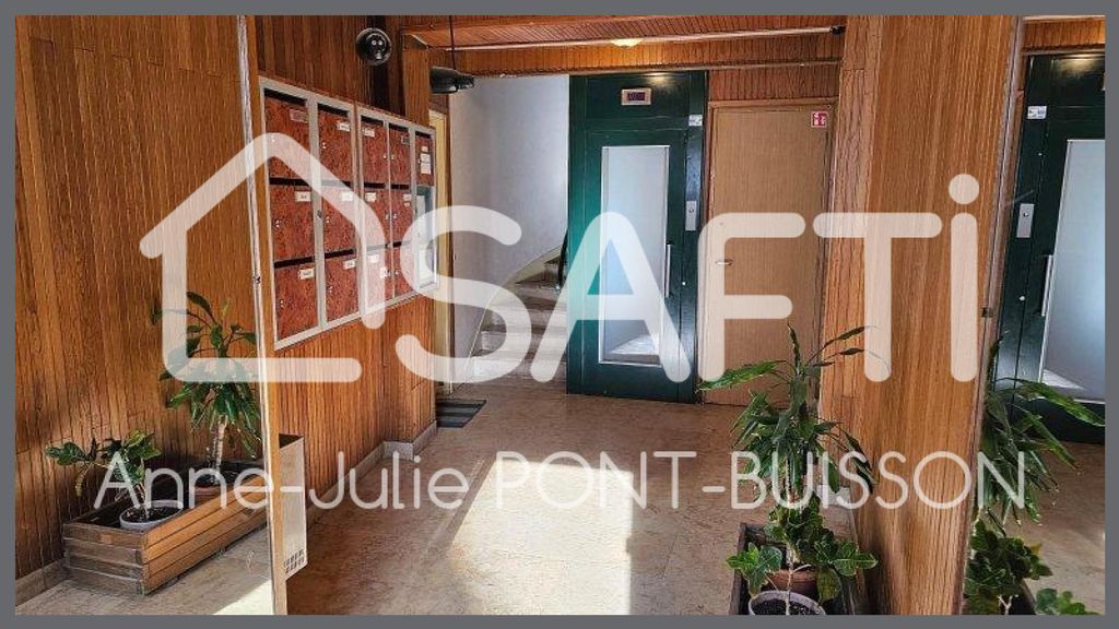 Achat appartement à vendre 3 pièces 72 m² - Courbevoie