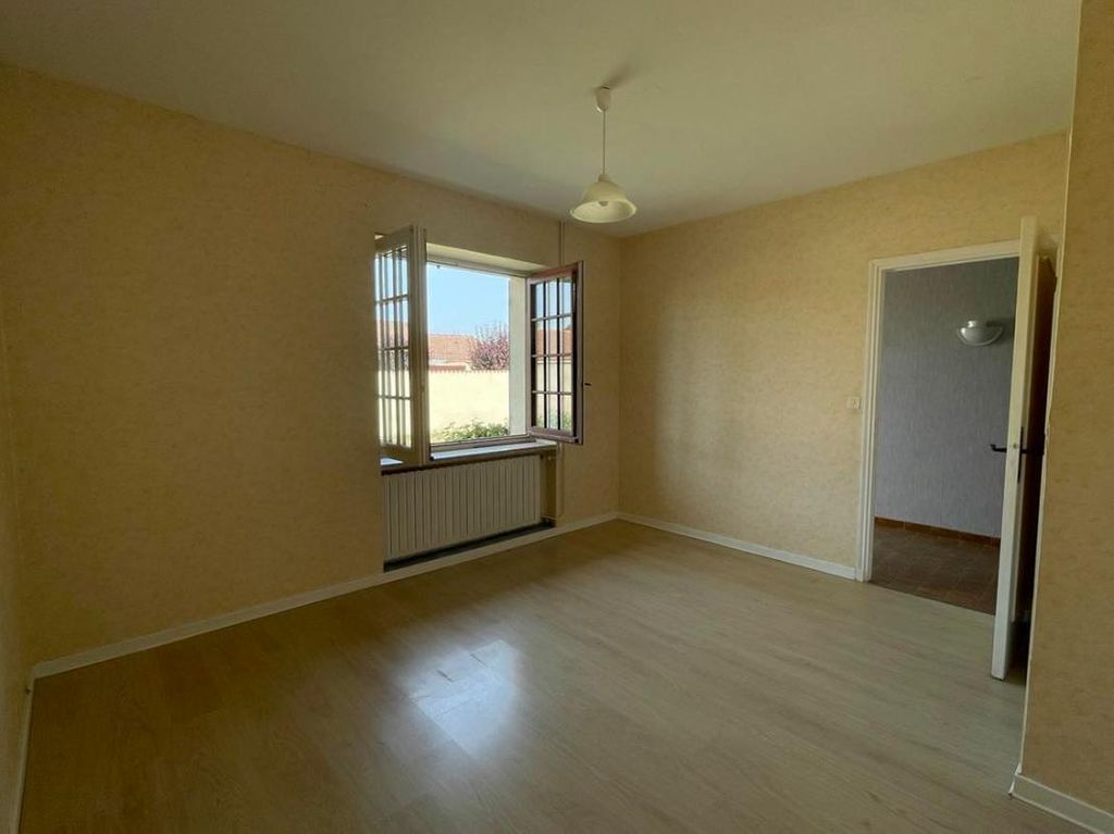 Achat maison à vendre 4 chambres 218 m² - Sainte-Agathe-la-Bouteresse