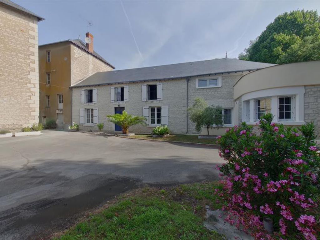Achat maison à vendre 6 chambres 273 m² - Saint-Gervais-les-Trois-Clochers