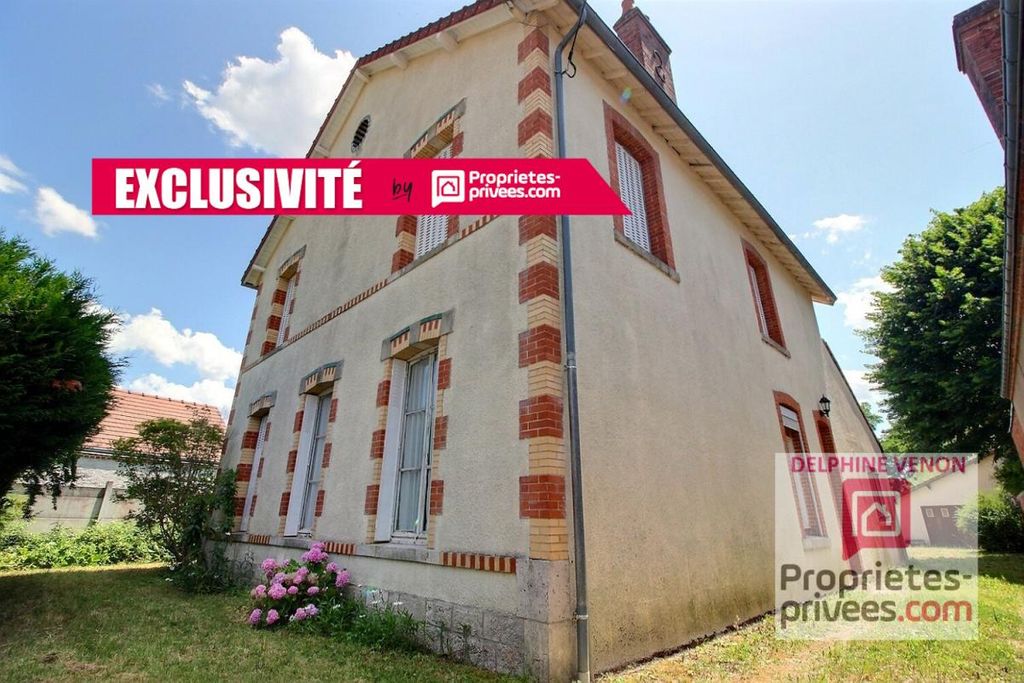 Achat maison à vendre 7 chambres 225 m² - Vitry-aux-Loges