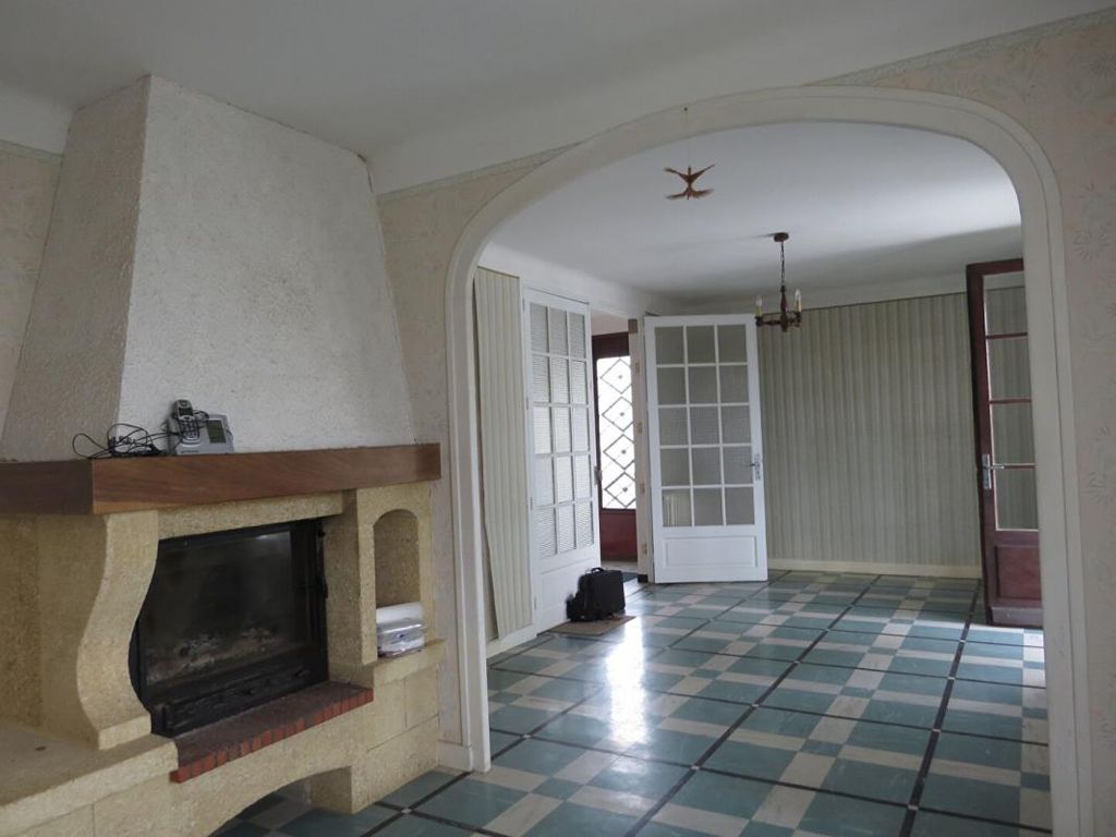 Achat maison à vendre 2 chambres 80 m² - Fontenay-le-Comte