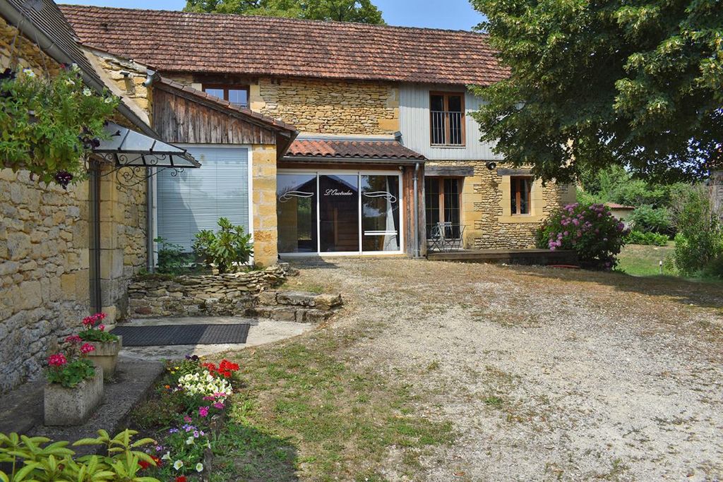 Achat maison 6 chambre(s) - La Chapelle-Aubareil