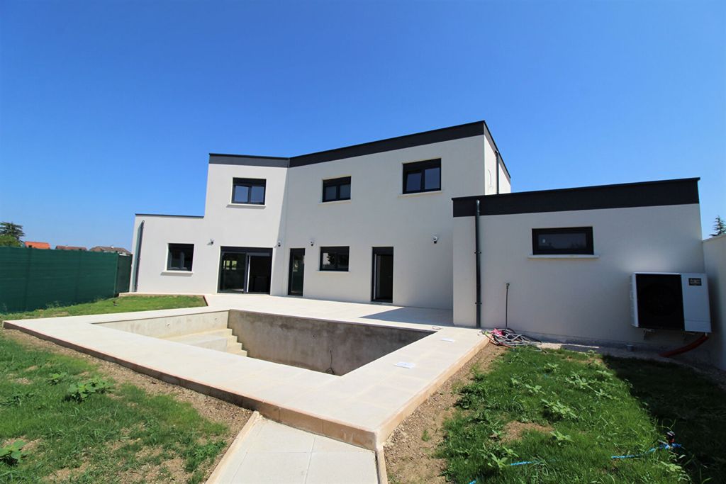 Achat maison à vendre 5 chambres 199 m² - Dijon