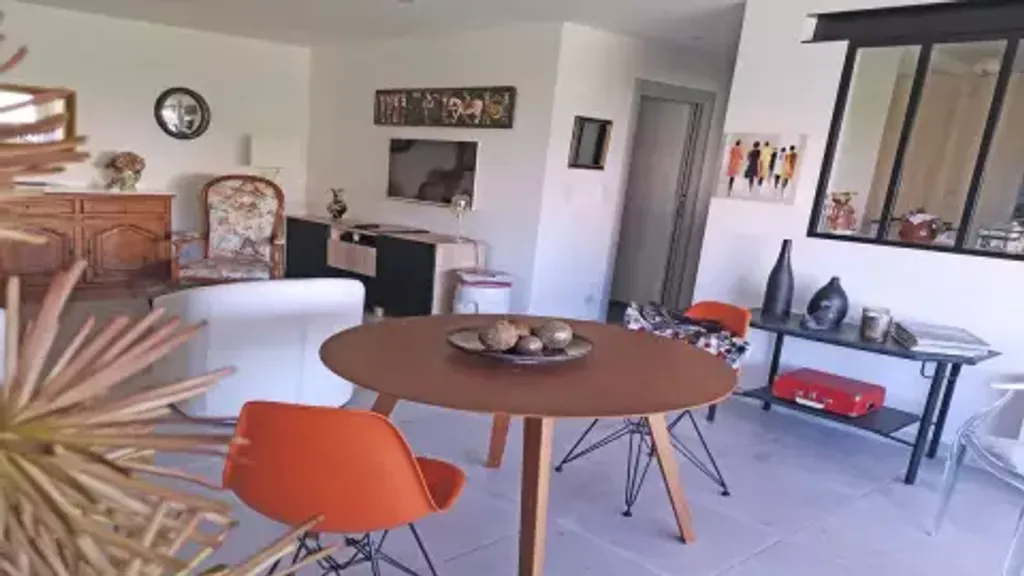 Achat appartement à vendre 4 pièces 83 m² - Sainte-Maxime