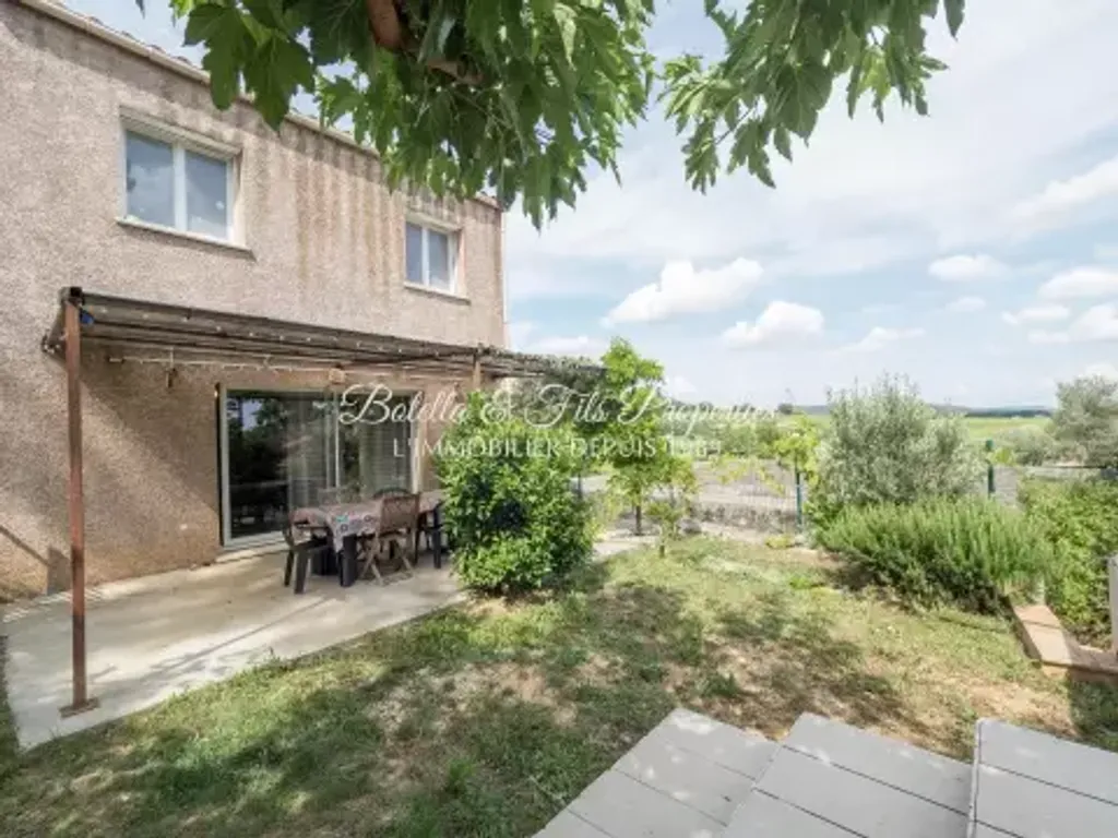 Achat maison à vendre 3 chambres 108 m² - Uzès