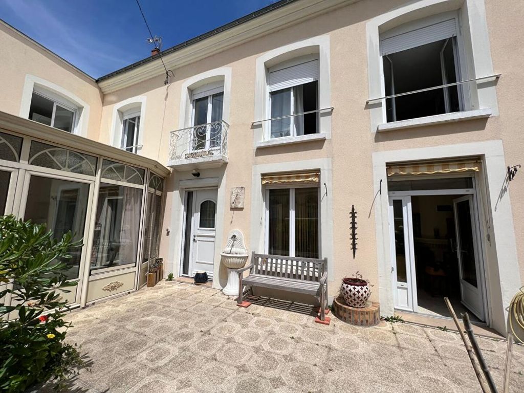 Achat maison à vendre 6 chambres 264 m² - Nogent-sur-Loir