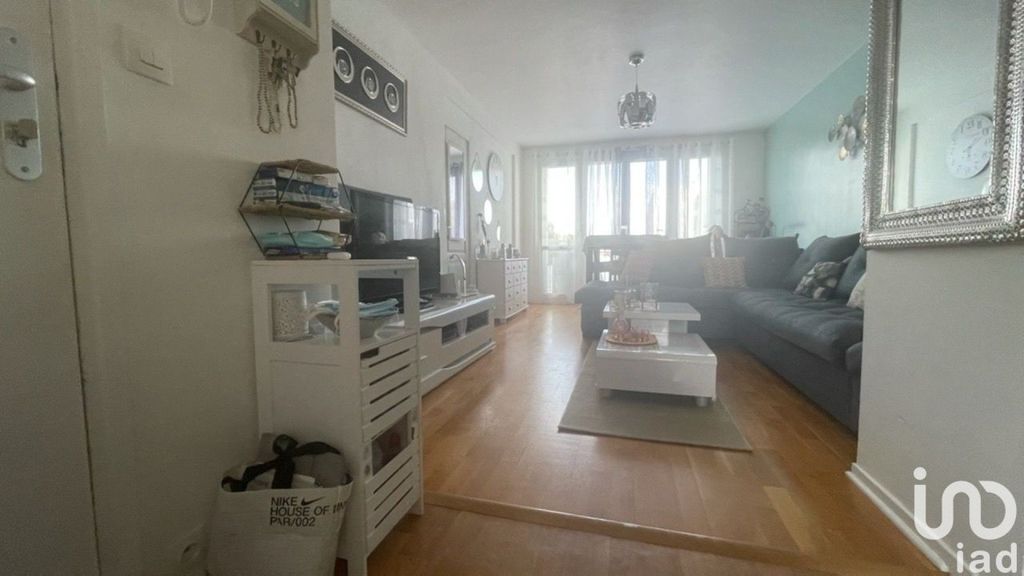 Achat appartement à vendre 4 pièces 72 m² - La Vaupalière