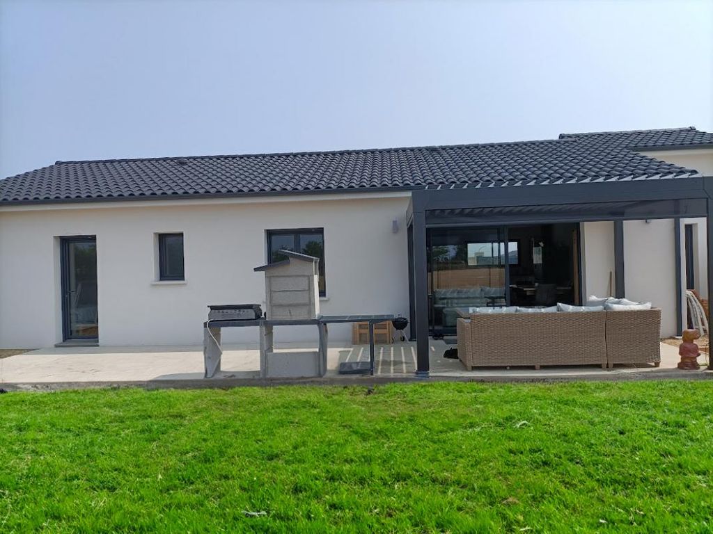 Achat maison à vendre 4 chambres 108 m² - Poitiers