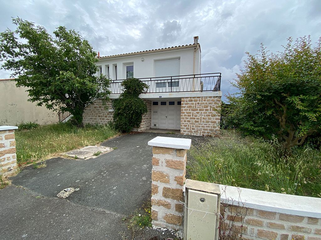 Achat maison à vendre 5 chambres 170 m² - La Roche-sur-Yon
