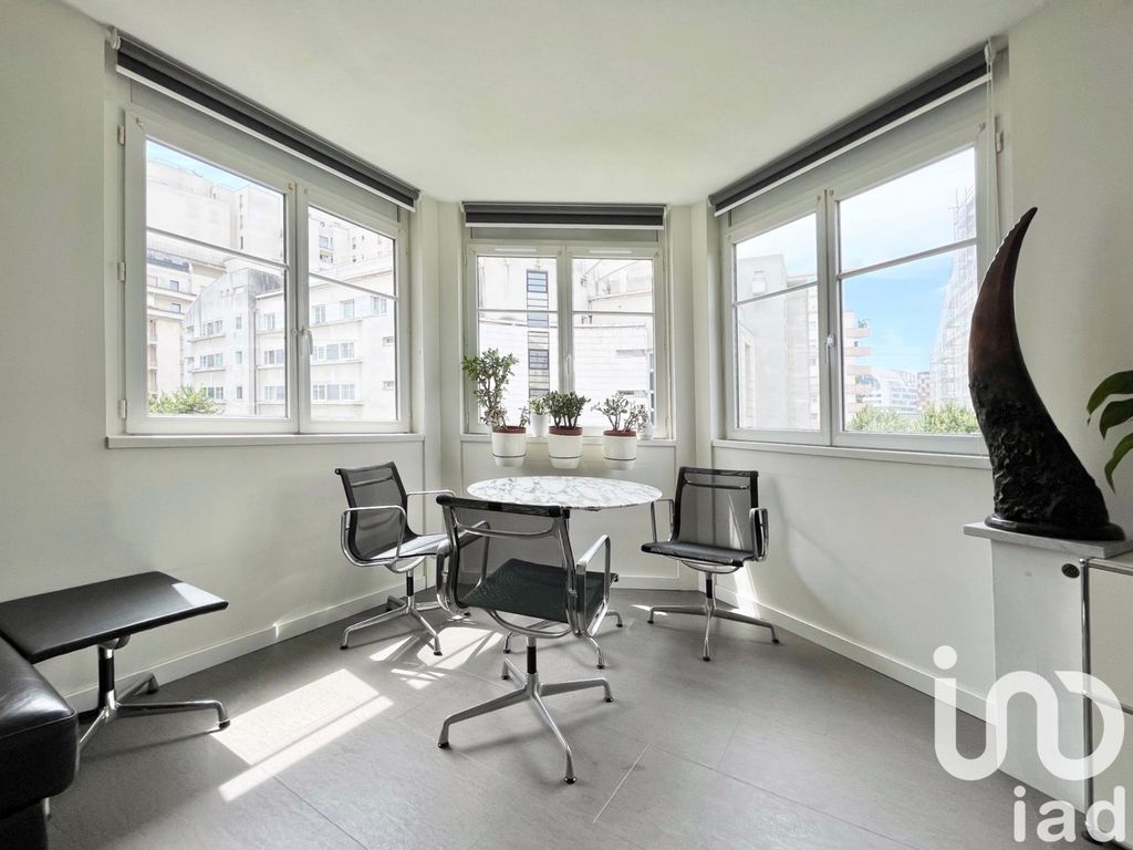 Achat appartement à vendre 3 pièces 67 m² - Courbevoie