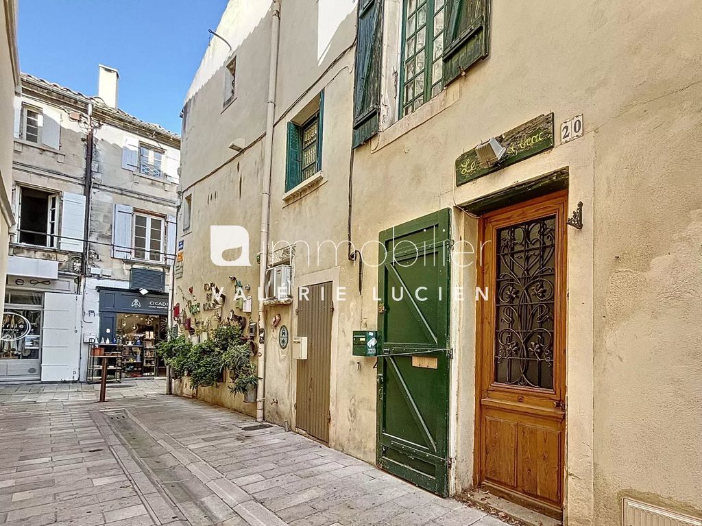 Achat maison à vendre 2 chambres 133 m² - Saint-Rémy-de-Provence