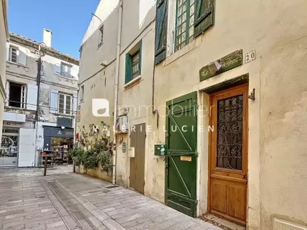 Achat maison à vendre 2 chambres 133 m² - Saint-Rémy-de-Provence