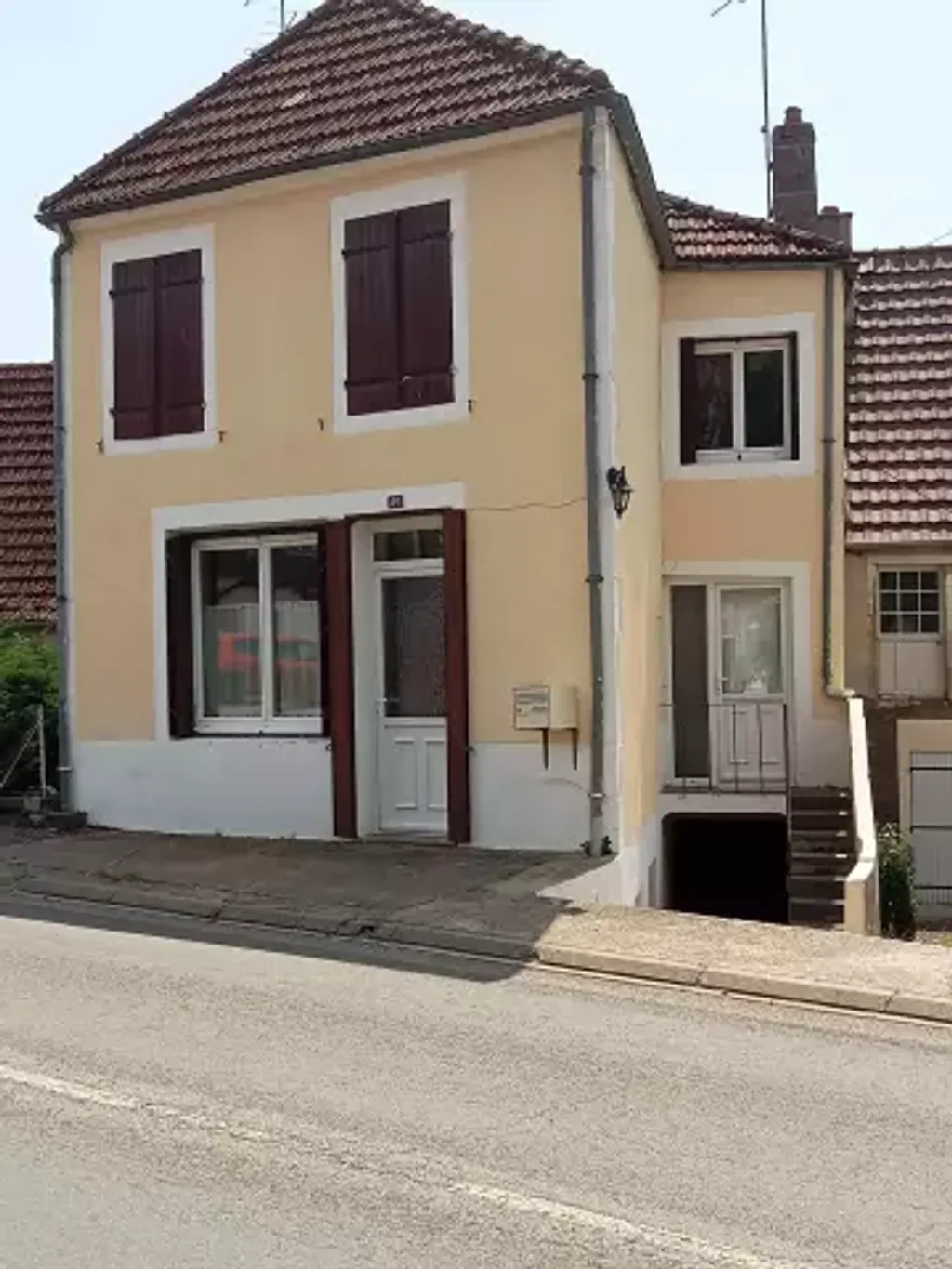 Achat maison à vendre 3 chambres 128 m² - Anlezy