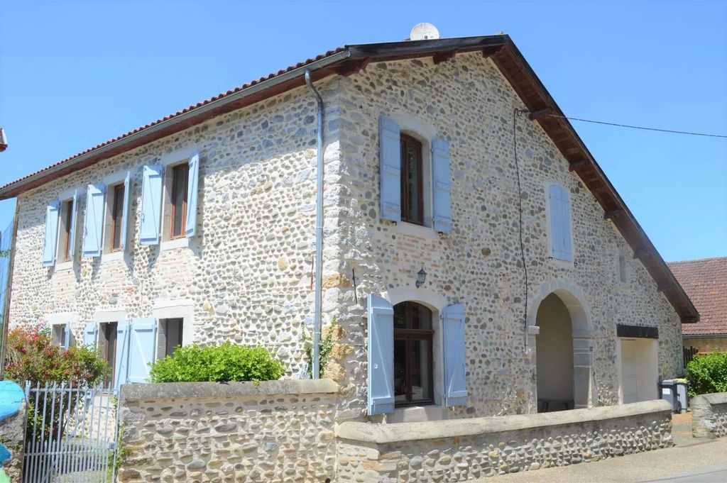 Achat maison à vendre 3 chambres 188 m² - Salies-de-Béarn