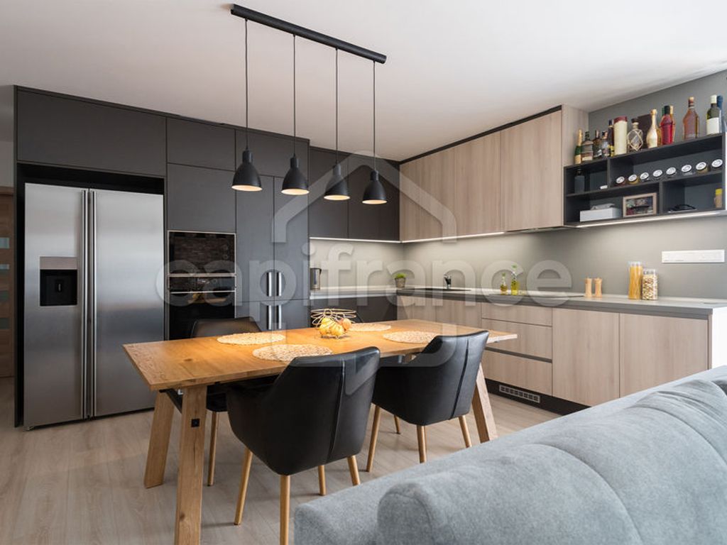 Achat appartement à vendre 4 pièces 82 m² - Saint-Bernard