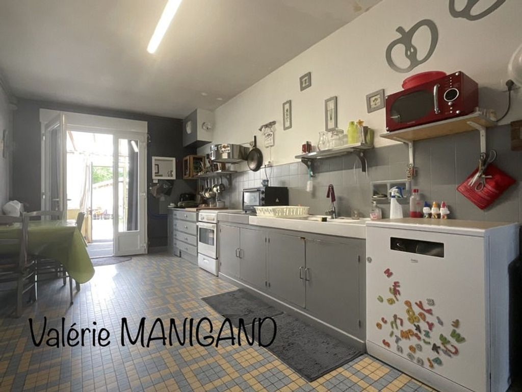 Achat maison 7 chambre(s) - Saint-Aulaye-Puymangou