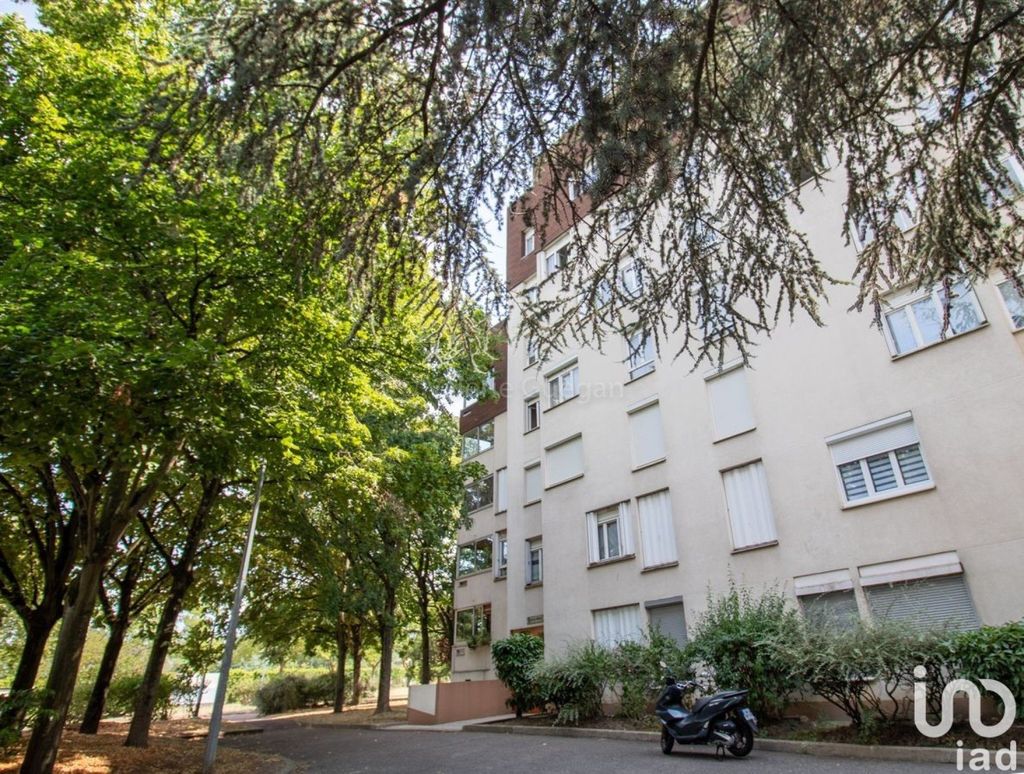 Achat appartement à vendre 4 pièces 79 m² - Boissy-Saint-Léger