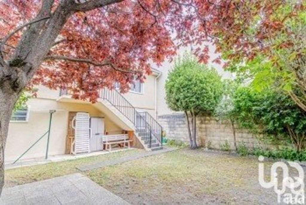Achat maison à vendre 4 chambres 85 m² - Saint-Denis
