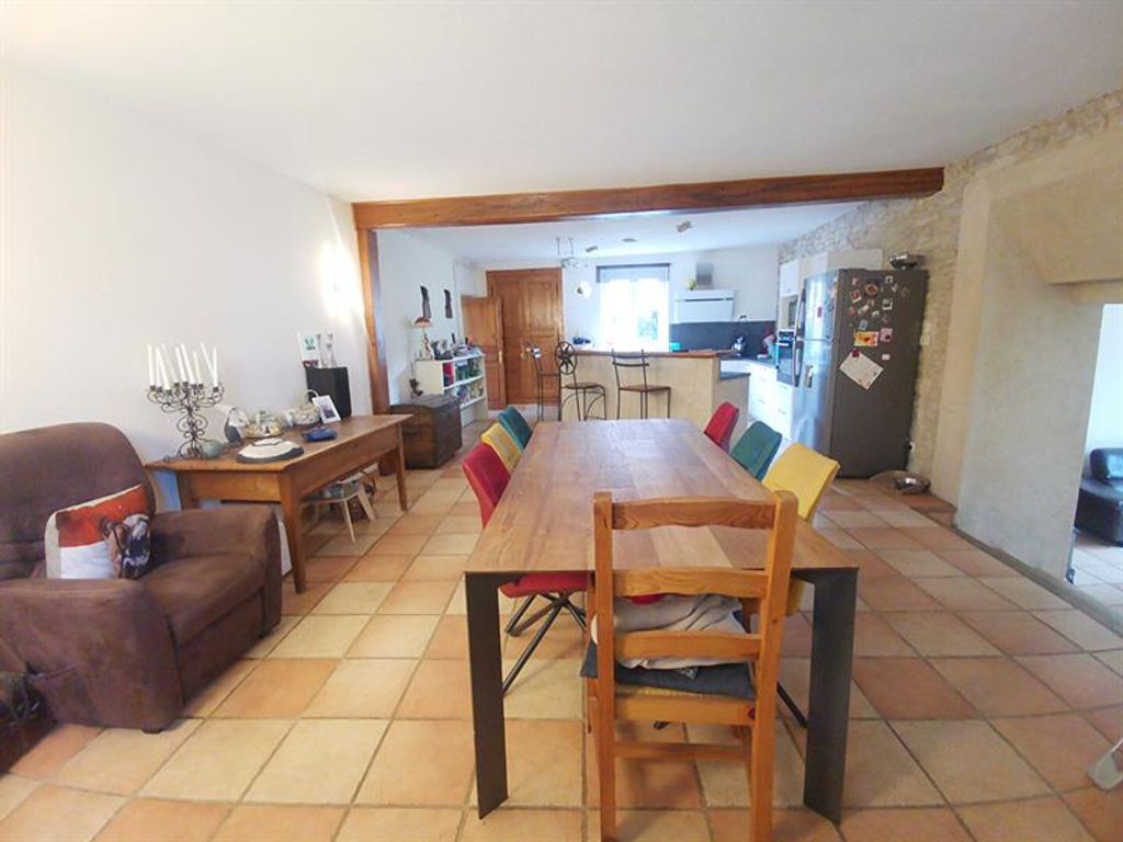 Achat maison à vendre 3 chambres 185 m² - Lons-le-Saunier