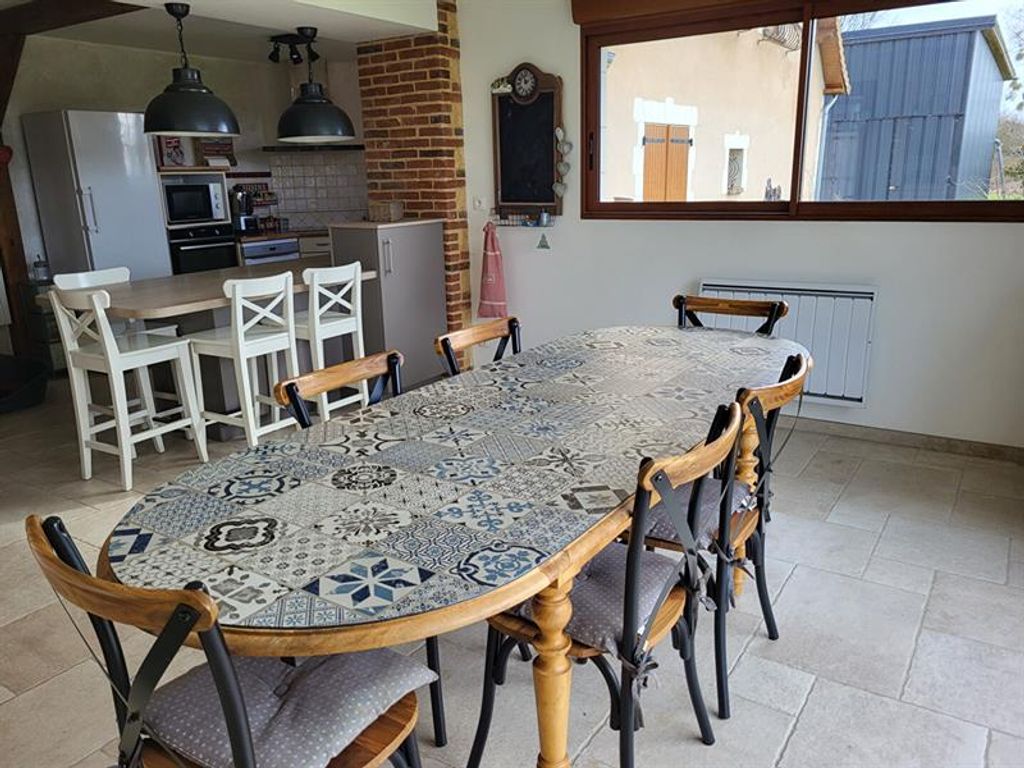 Achat maison à vendre 5 chambres 225 m² - Saint-Mars-d'Outillé