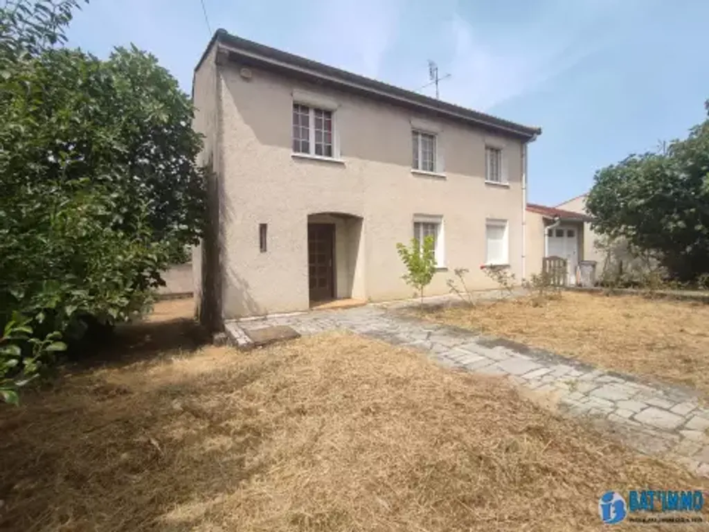 Achat maison à vendre 6 chambres 145 m² - Aussillon