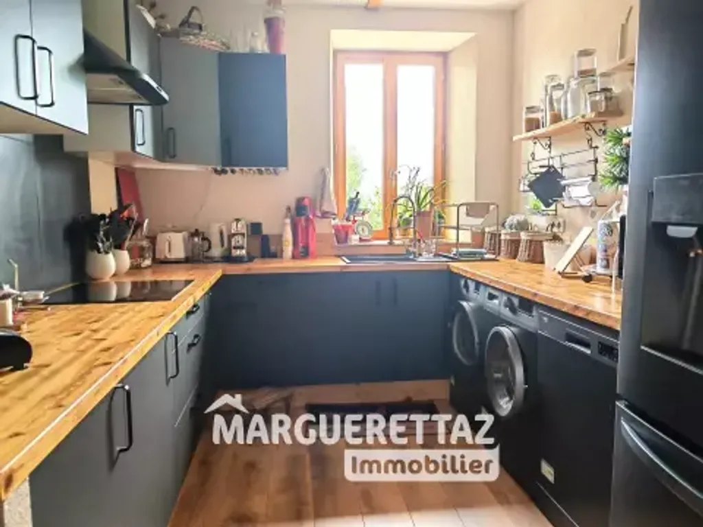 Achat appartement à vendre 3 pièces 69 m² - Thyez