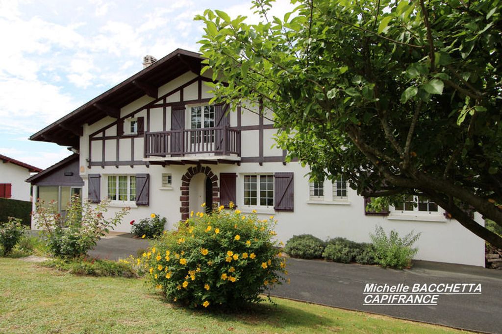 Achat maison à vendre 5 chambres 180 m² - Cambo-les-Bains