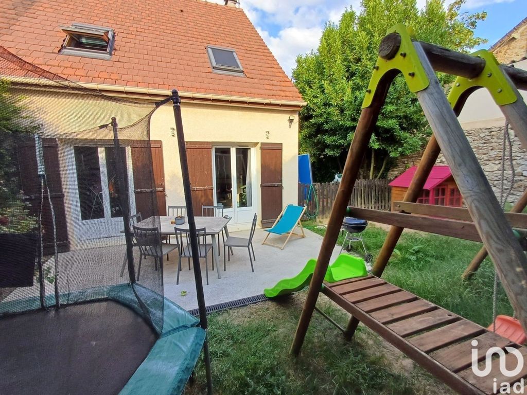 Achat maison à vendre 3 chambres 83 m² - Janville-sur-Juine