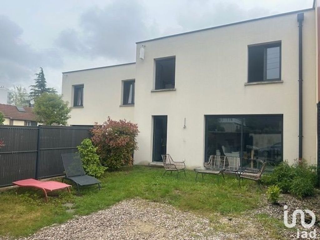 Achat maison à vendre 3 chambres 99 m² - Troyes