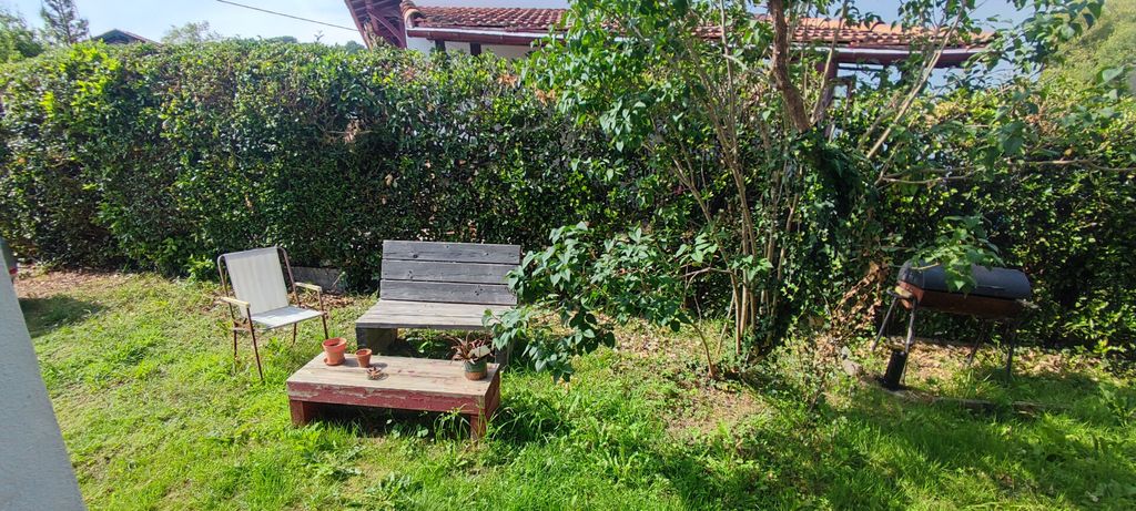 Achat appartement à vendre 2 pièces 45 m² - Saint-Jean-de-Luz