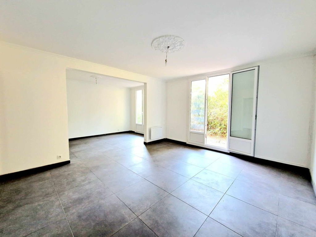Achat appartement à vendre 5 pièces 96 m² - La Seyne-sur-Mer