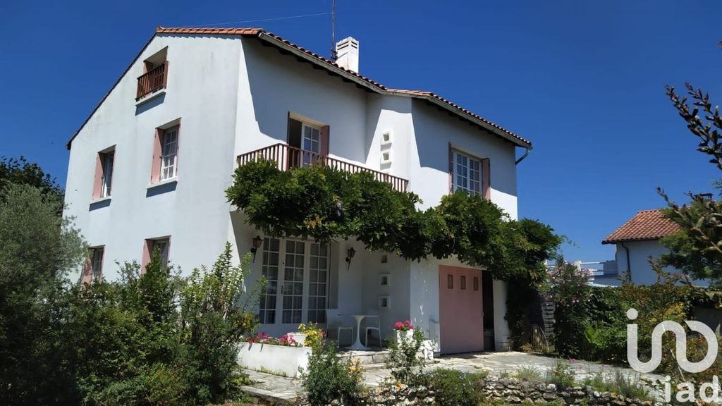 Achat maison à vendre 3 chambres 126 m² - Vaux-sur-Mer