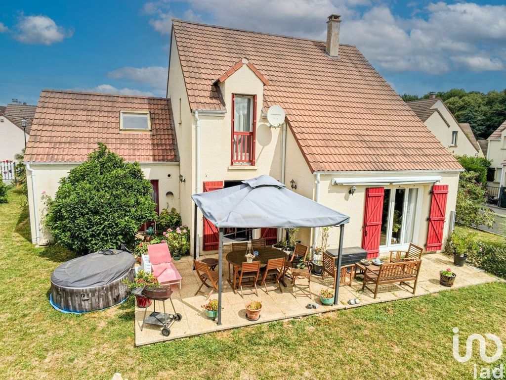 Achat maison à vendre 4 chambres 118 m² - Croissy-Beaubourg
