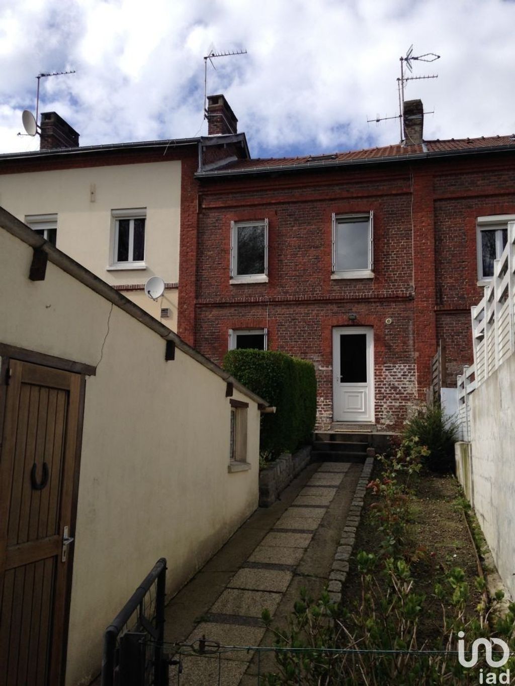 Achat maison à vendre 3 chambres 76 m² - Saint-Eustache-la-Forêt