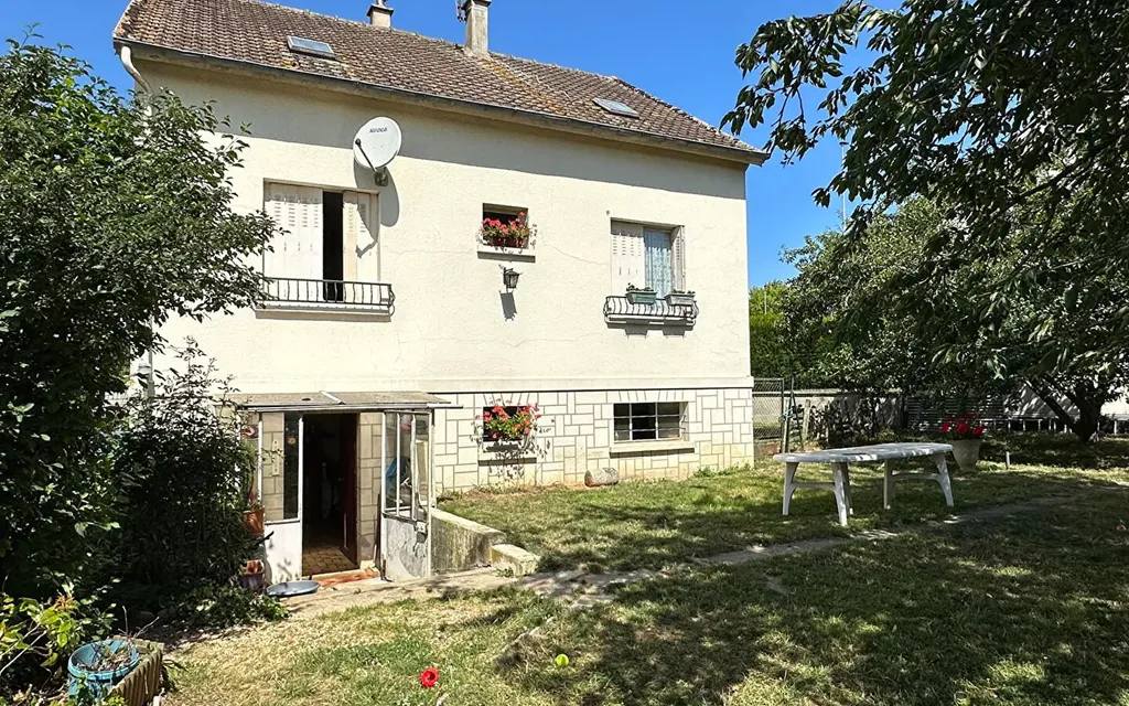 Achat maison à vendre 3 chambres 97 m² - Charly-sur-Marne