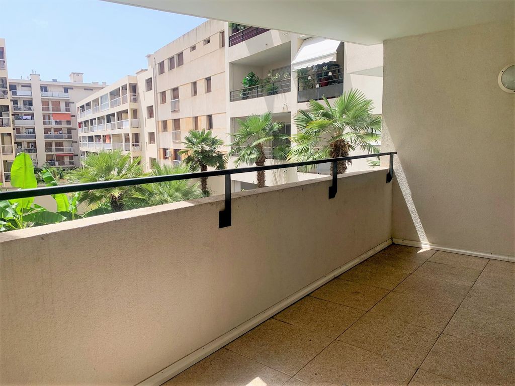 Achat appartement à vendre 3 pièces 72 m² - Marseille 8ème arrondissement