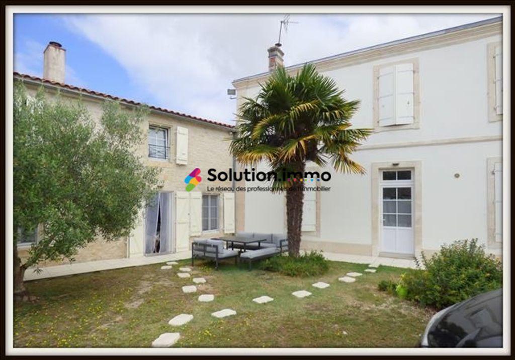 Achat maison à vendre 6 chambres 264 m² - La Rochelle