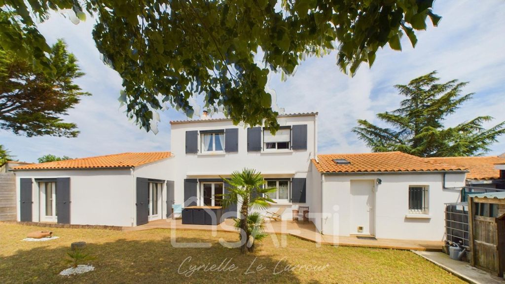 Achat maison à vendre 4 chambres 128 m² - Nieul-sur-Mer
