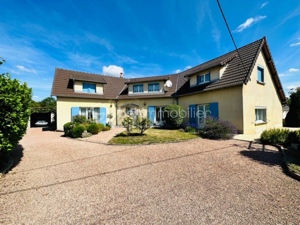 Achat maison à vendre 5 chambres 262 m² - Cuffy