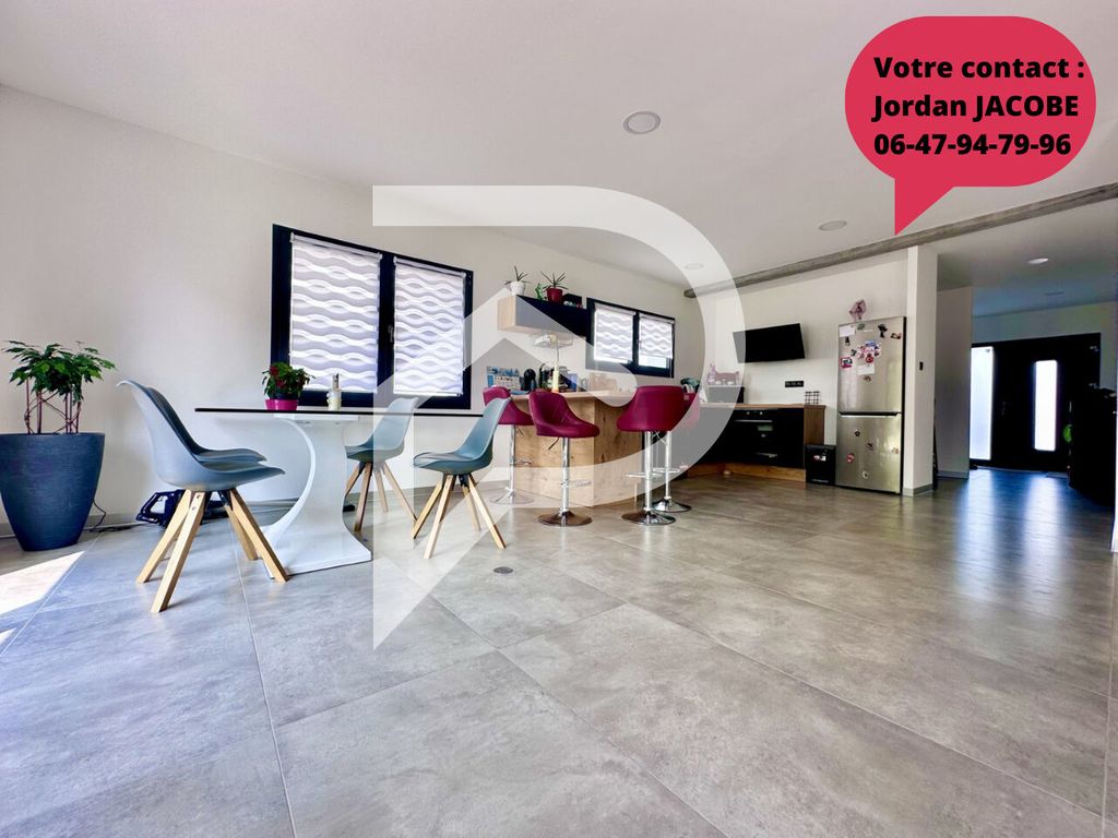 Achat maison à vendre 4 chambres 150 m² - Chanteheux