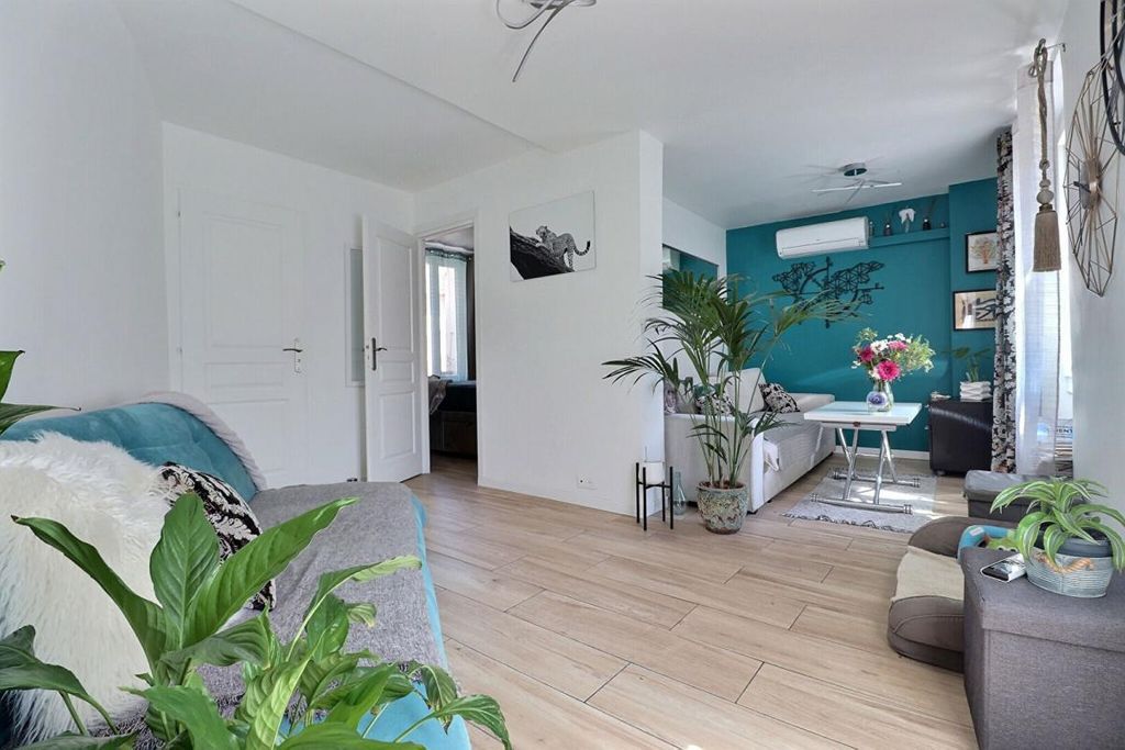 Achat appartement à vendre 7 pièces 200 m² - Vidauban