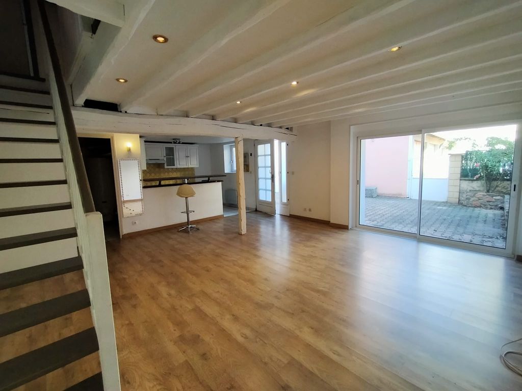 Achat maison à vendre 3 chambres 83 m² - Roanne