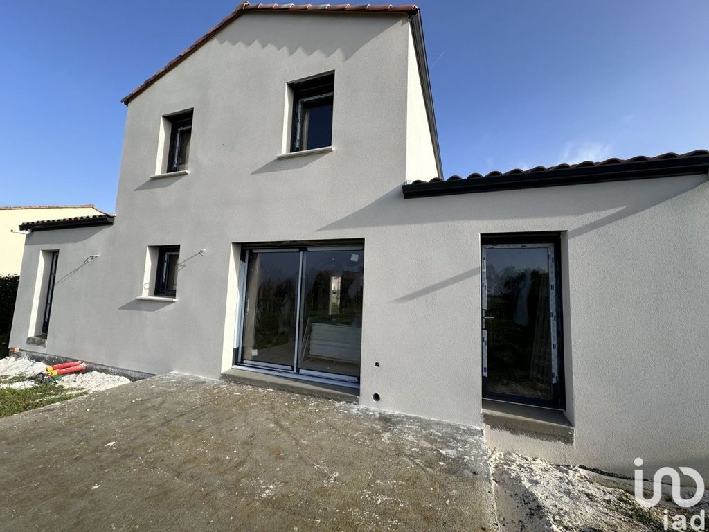 Achat maison à vendre 3 chambres 94 m² - Talmont-Saint-Hilaire