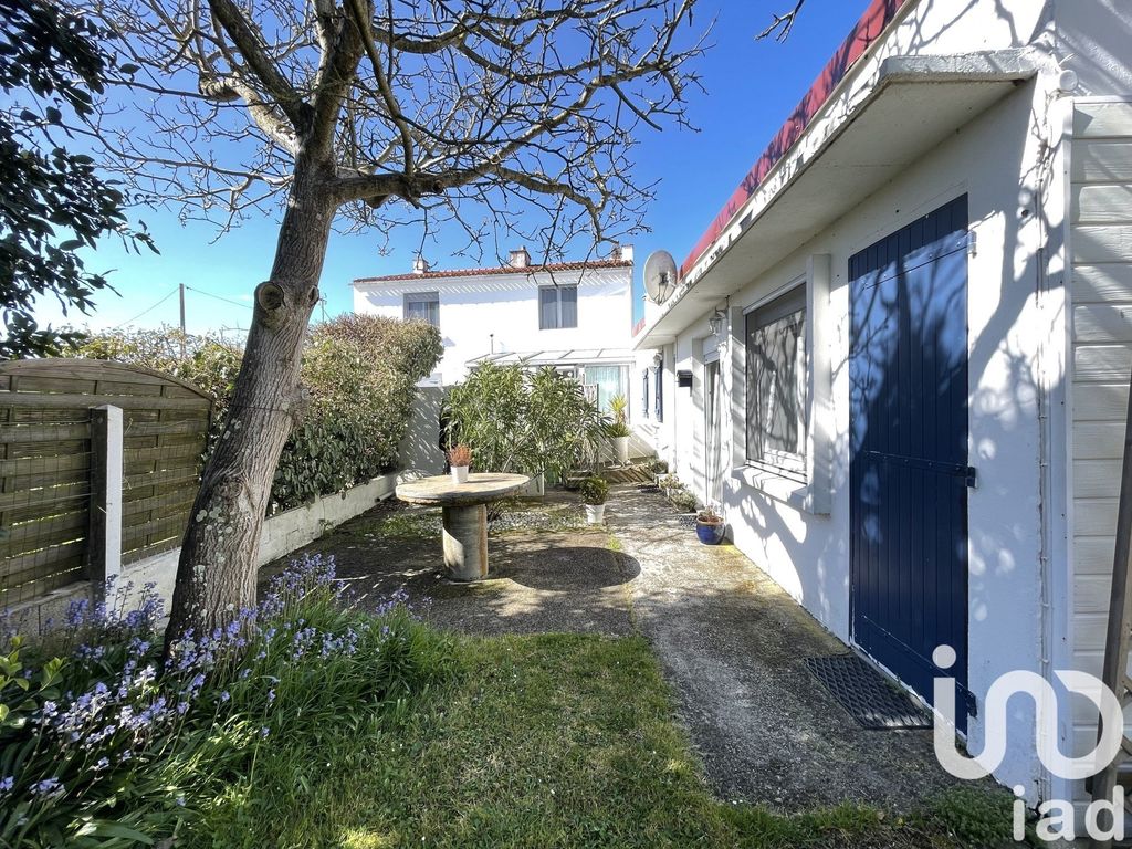 Achat maison à vendre 4 chambres 119 m² - Saint-Gilles-Croix-de-Vie