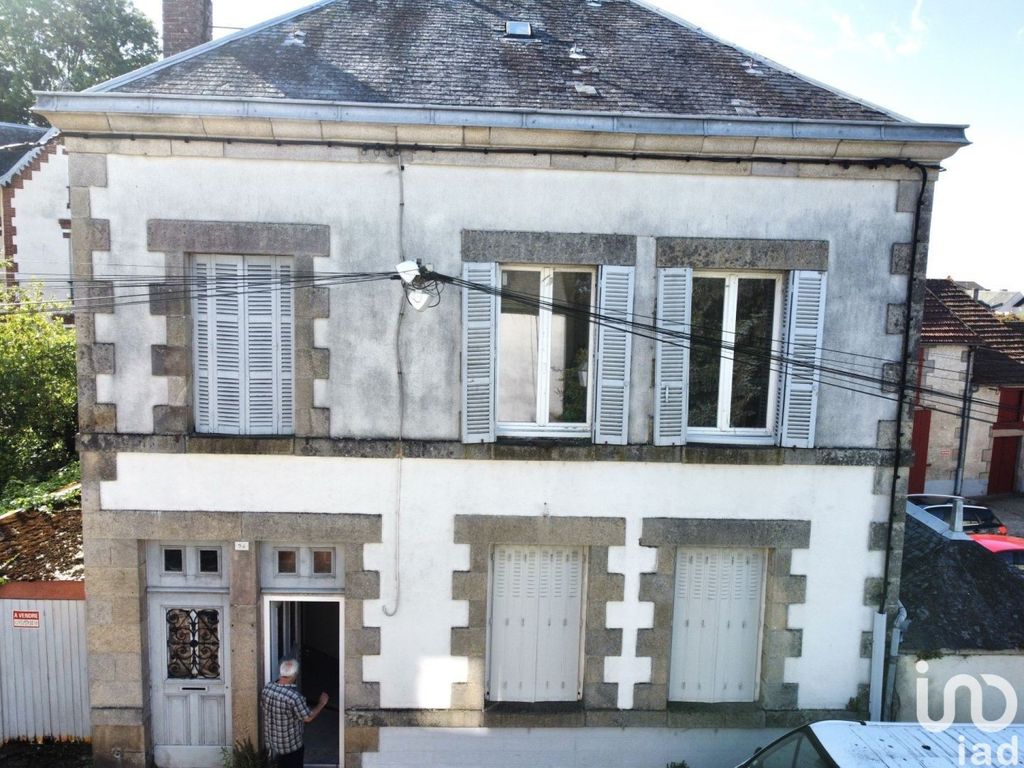 Achat maison à vendre 4 chambres 115 m² - Saint-Sulpice-les-Feuilles